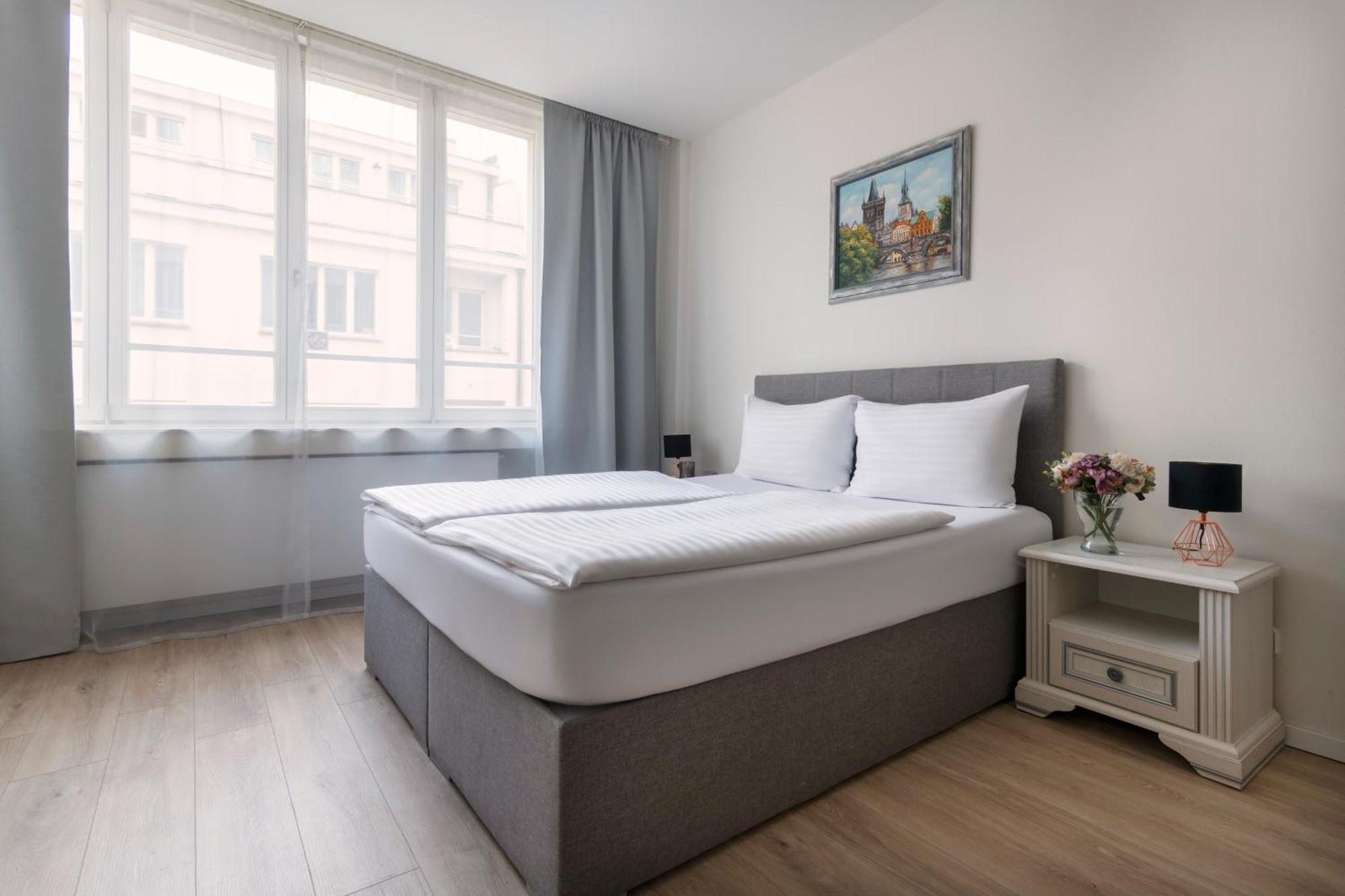 Prague Serenity Suites And Apartments Экстерьер фото