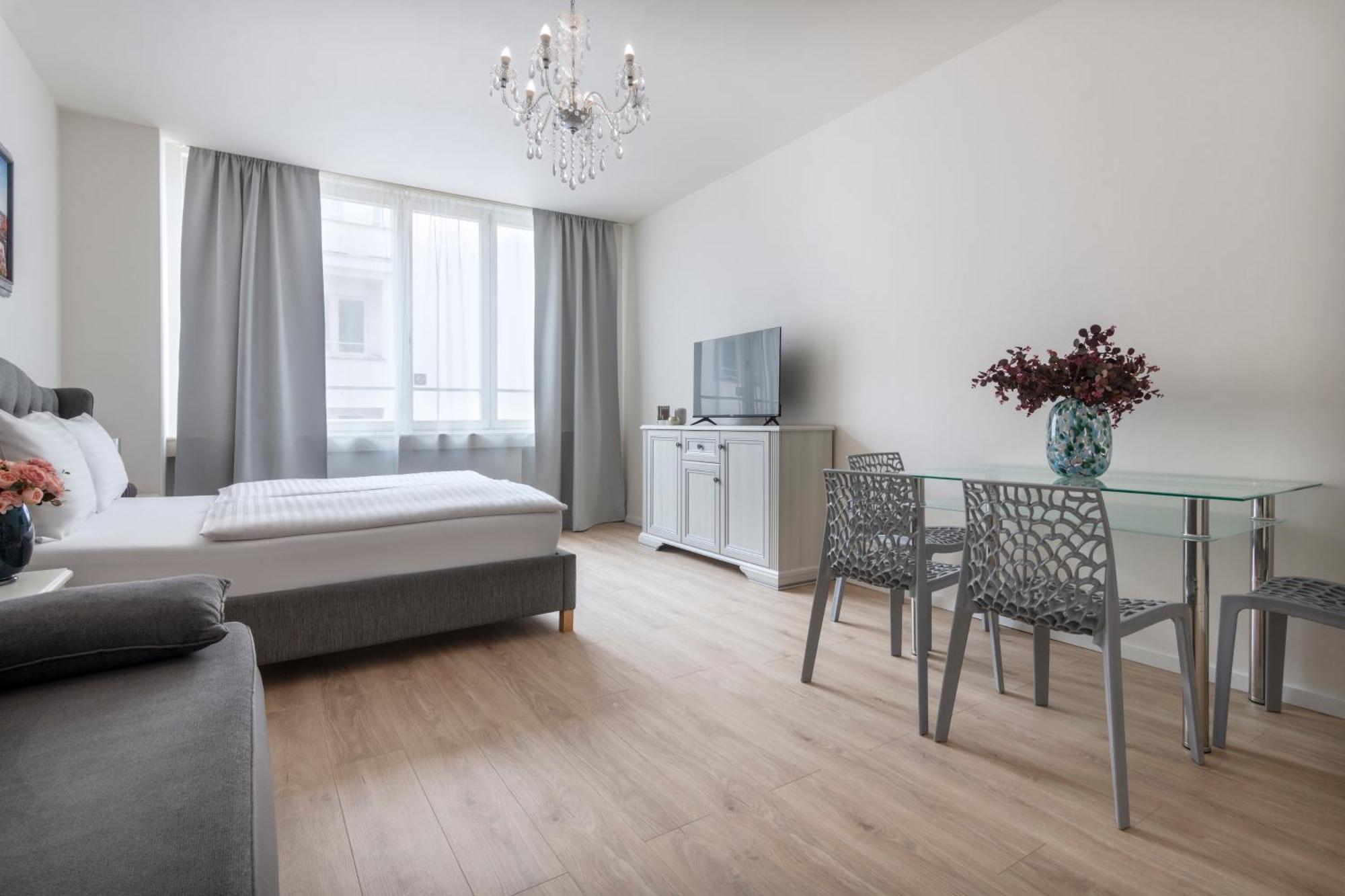 Prague Serenity Suites And Apartments Экстерьер фото