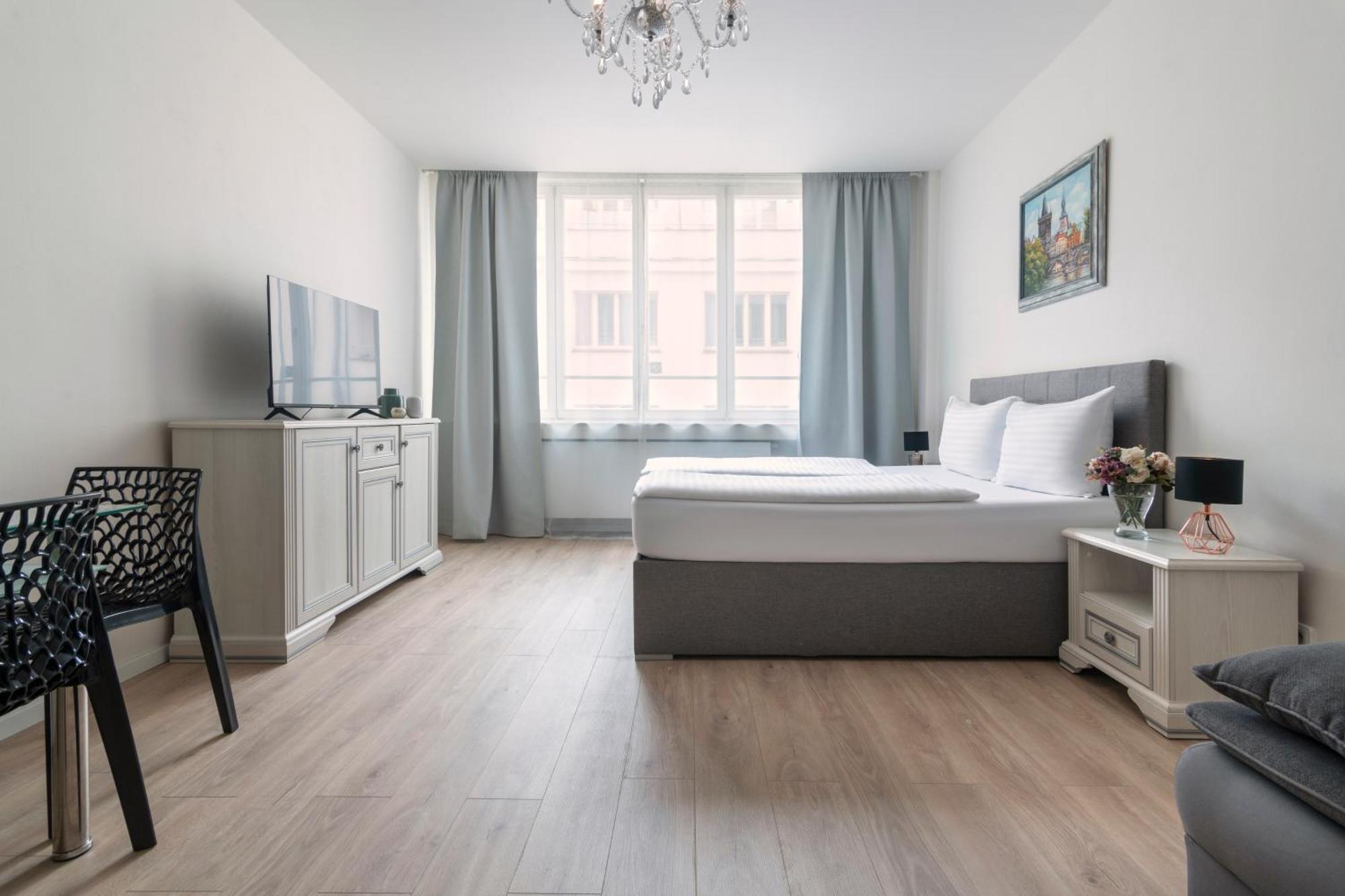 Prague Serenity Suites And Apartments Экстерьер фото