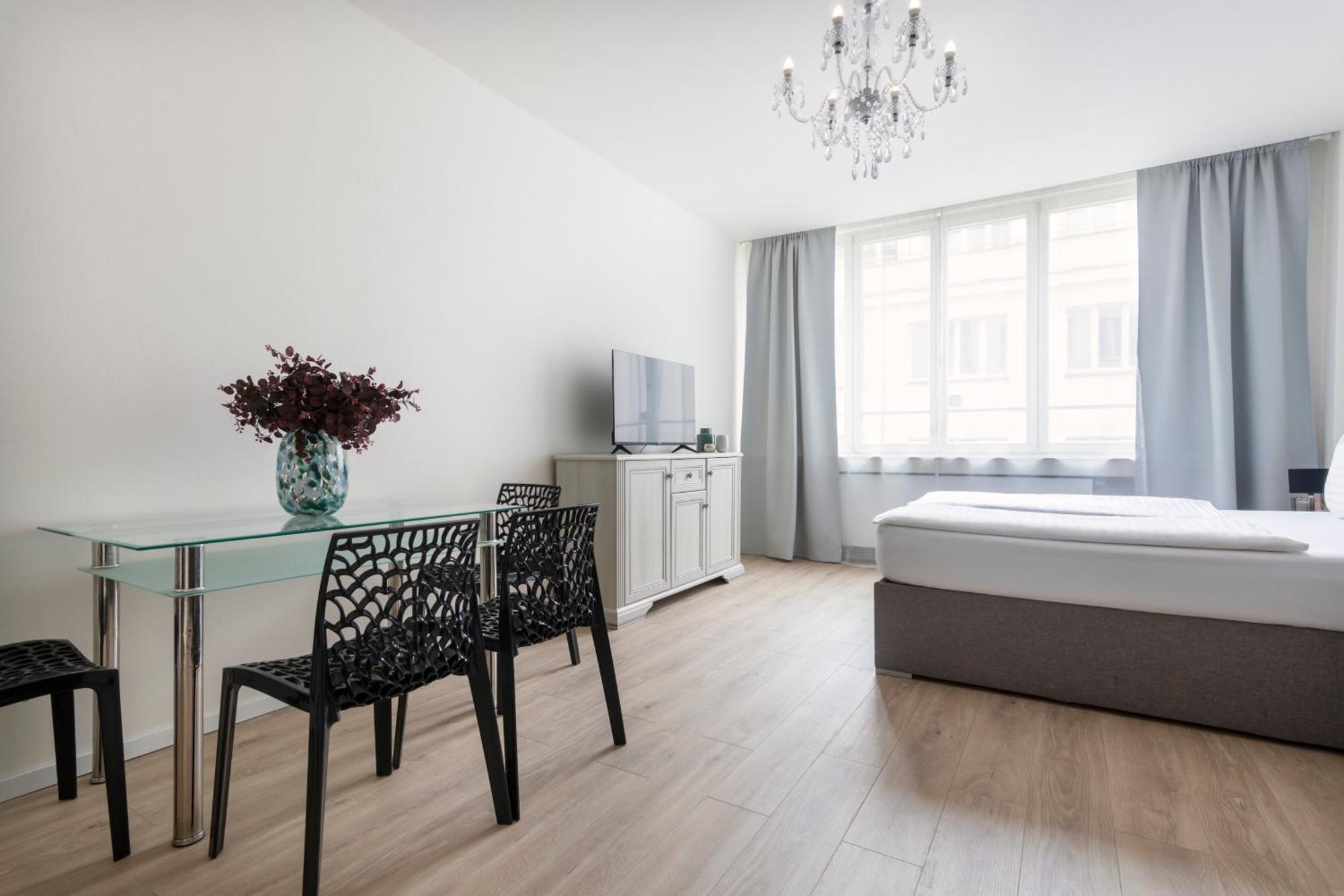 Prague Serenity Suites And Apartments Экстерьер фото